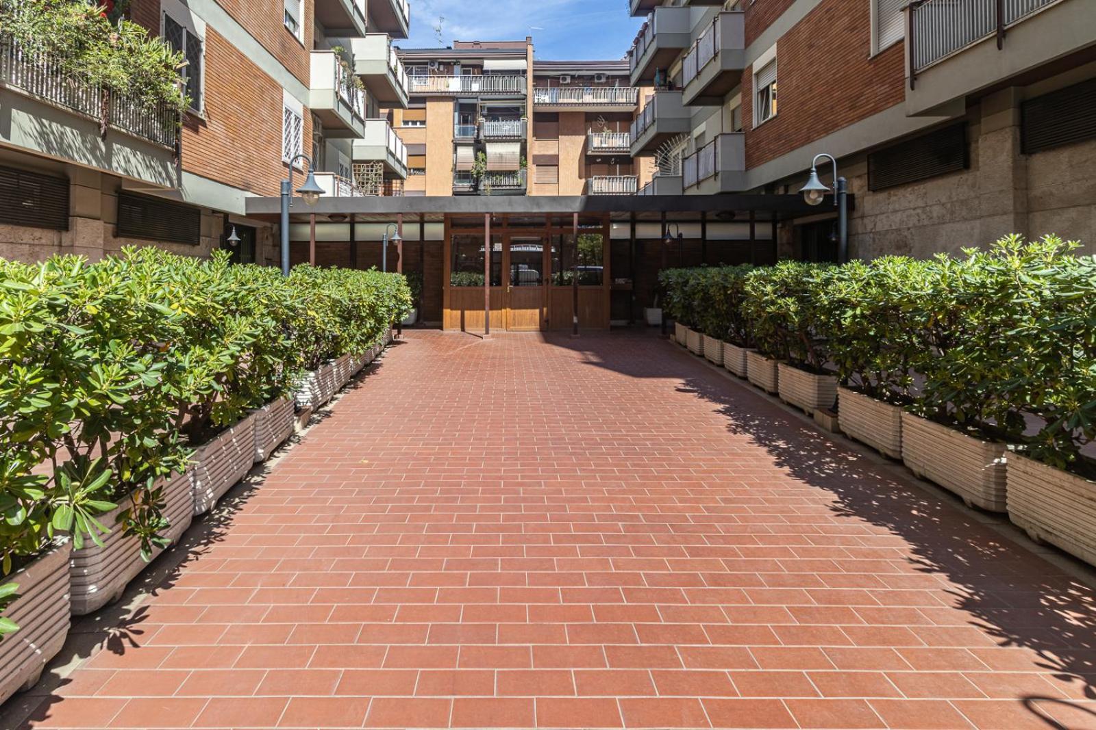 Apartment Tiburtina* * * * *-loft Rom